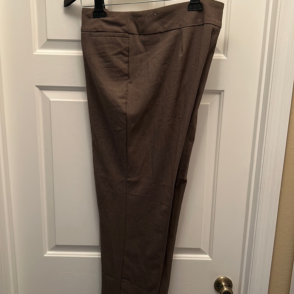 Kim Rogers - size 18 tan color / like new